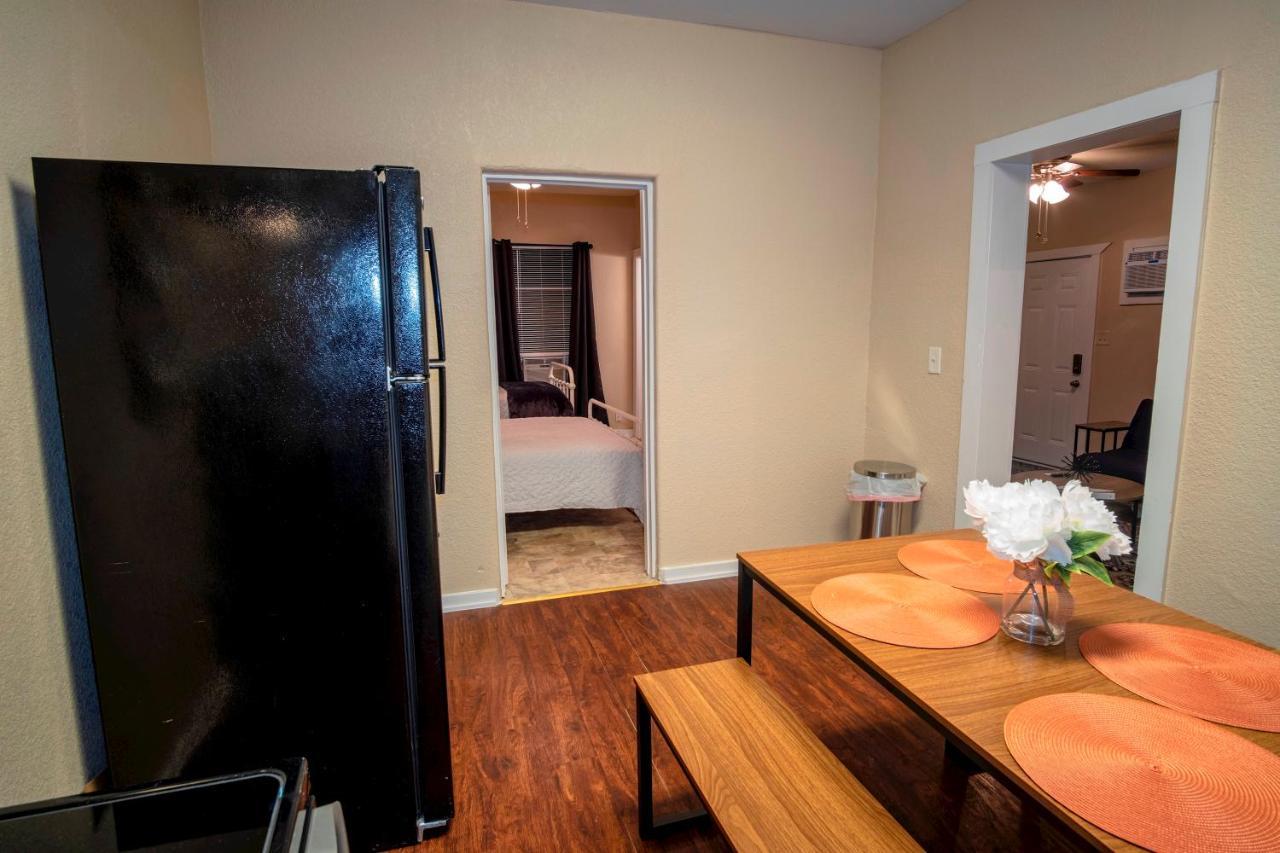 Cozy Downtown Guest House 2Br/1Ba Sleeps 8 San Antonio Eksteriør billede
