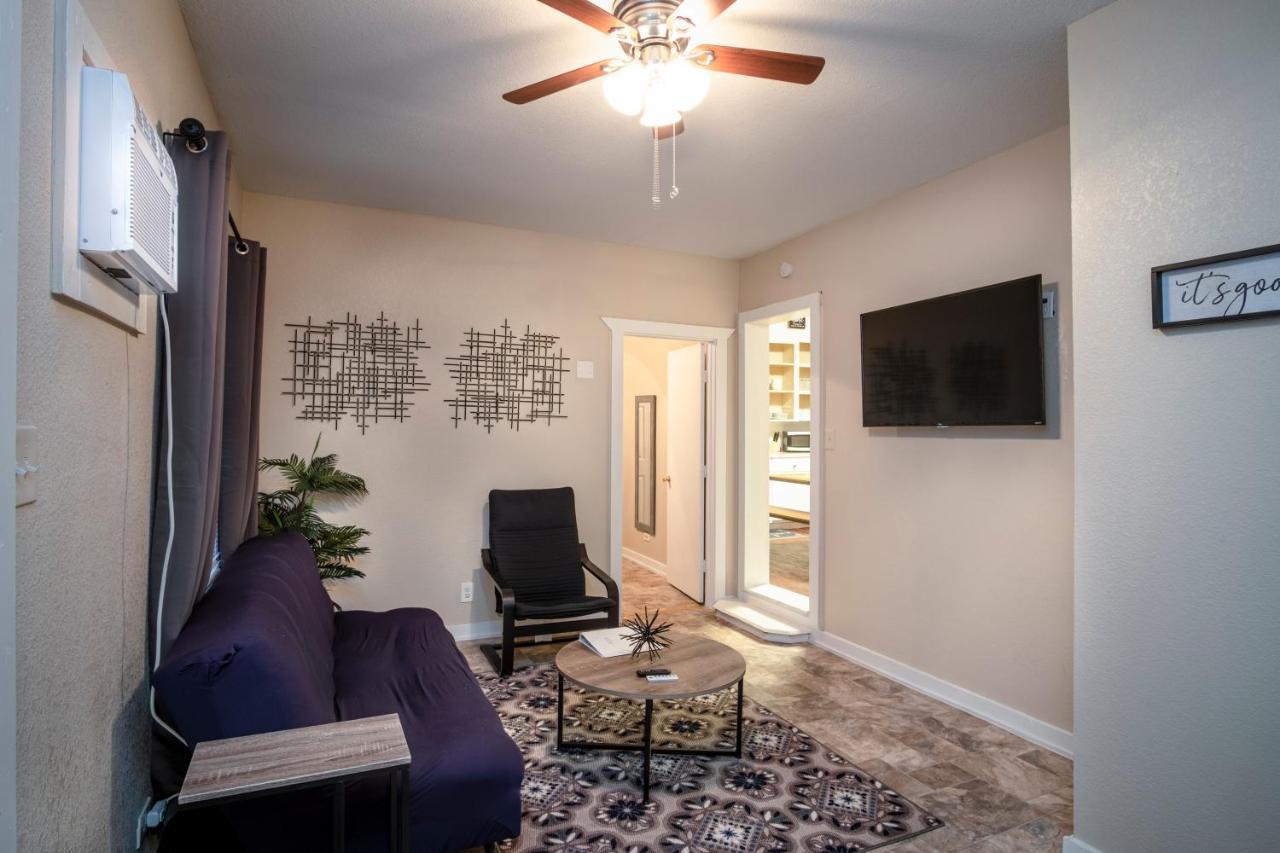 Cozy Downtown Guest House 2Br/1Ba Sleeps 8 San Antonio Eksteriør billede